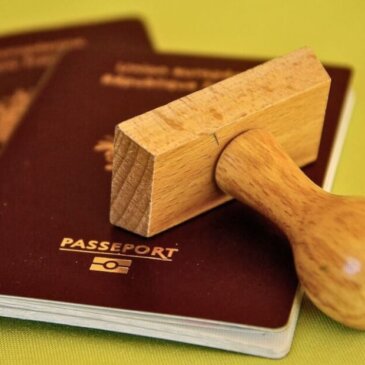 Site lança petição para alterar passaportes do Reino Unido para evitar confusão em viagens pós-Brexit